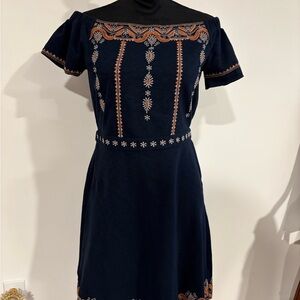 Tory Burch Nell Navy Boho Embroidered Off The Shoulder Dress size Small